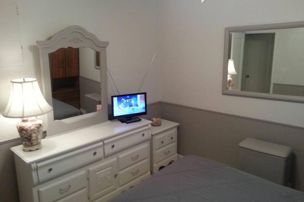 Steps From The Beach Right On The Waterfront Appartement Hollywood Buitenkant foto